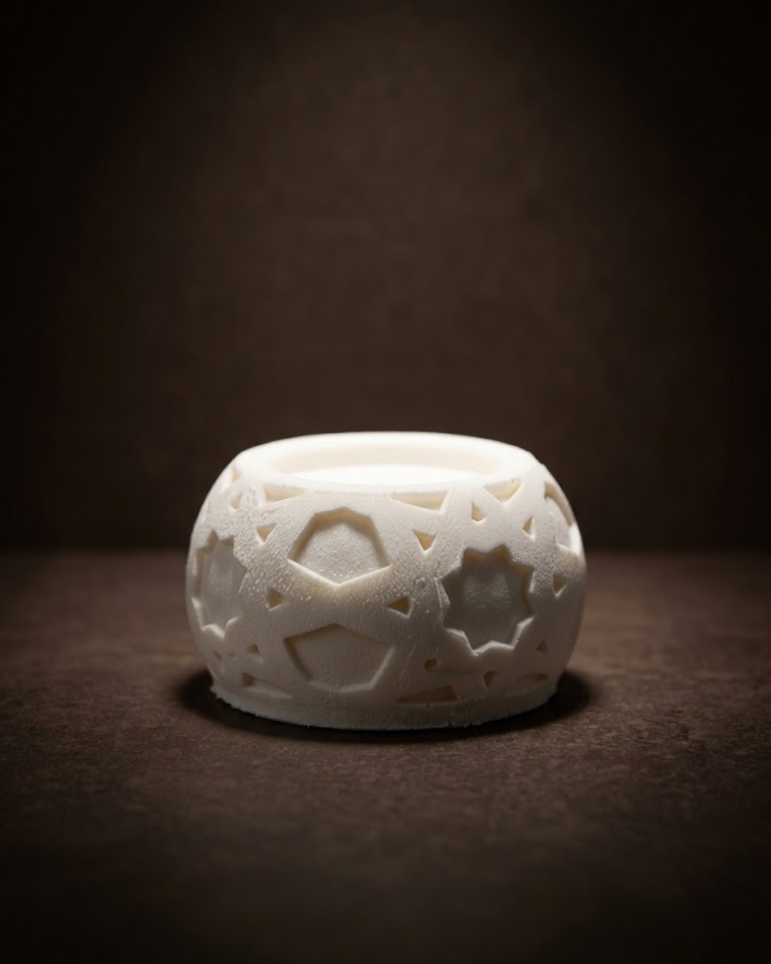 Display cake , Round Arabesque Eclipse